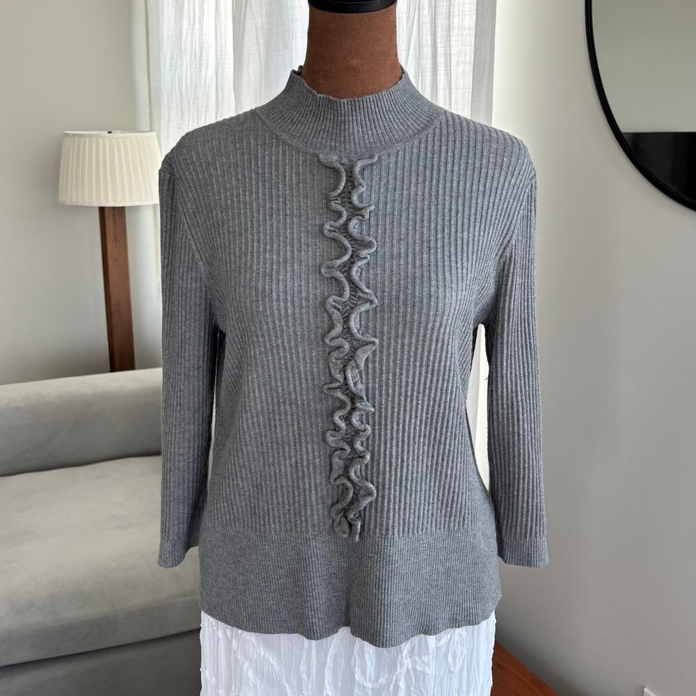 2010s Cable & Gauge Gray Ruffle Mock Neck Ribbed Sweater Petite Size Small